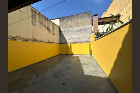 Casa à venda com 155m², 2 quartos e 2 vagasQuintal