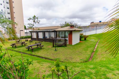 Apartamento para alugar com 56m², 2 quartos e sem vagaÁrea comum