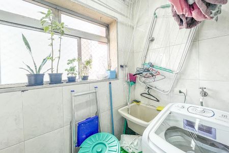 Apartamento à venda com 58m², 2 quartos e 1 vagaÁrea de Serviço