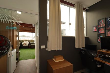 Apartamento à venda com 86m², 2 quartos e 1 vagaEscritório