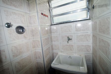 Apartamento à venda com 43m², 2 quartos e sem vagaBanheiro e Tanque