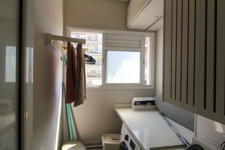 Apartamento à venda com 56m², 2 quartos e 1 vagaÁrea de Serviço