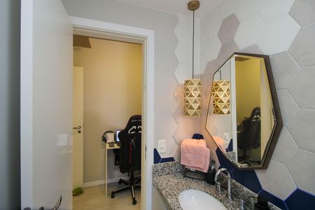 Apartamento à venda com 56m², 2 quartos e 1 vagaBanheiro da Suíte