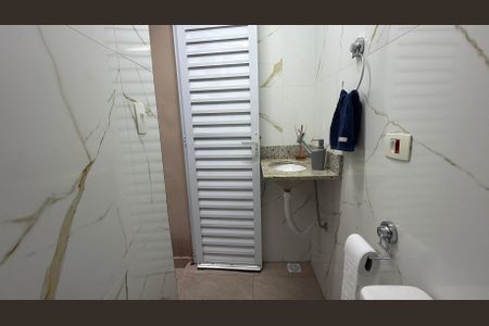 Casa à venda com 160m², 3 quartos e 4 vagasBanheiro