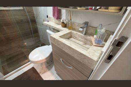 Casa à venda com 160m², 3 quartos e 4 vagasBanheiro