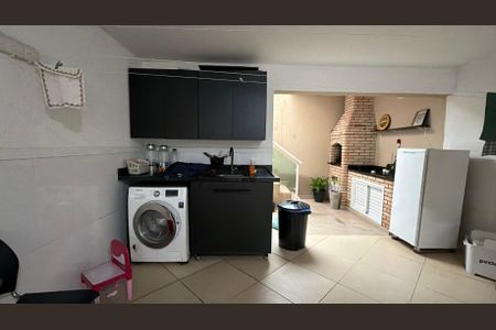 Casa à venda com 160m², 3 quartos e 4 vagasÁrea de Serviço
