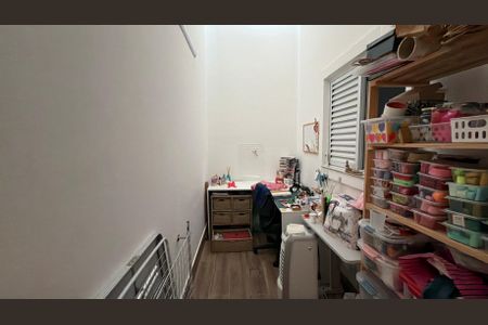 Casa à venda com 160m², 3 quartos e 4 vagasEscritório