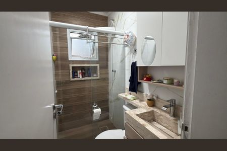Casa à venda com 160m², 3 quartos e 4 vagasBanheiro da Suíte