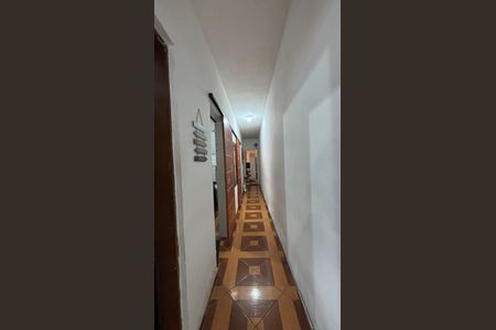 Casa à venda com 125m², 3 quartos e 2 vagasCorredor