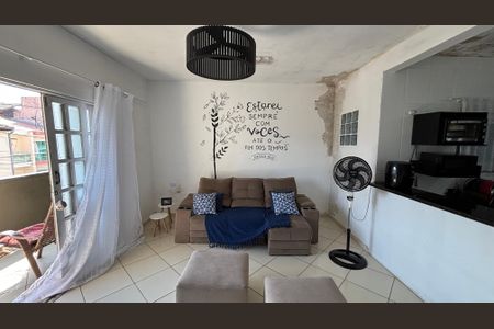 Casa à venda com 125m², 3 quartos e 2 vagasSala