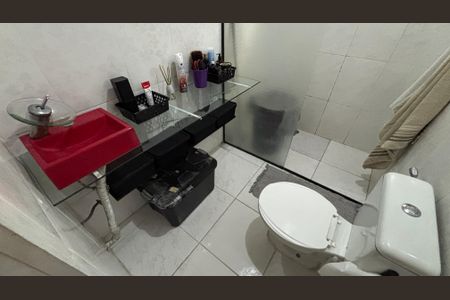 Casa à venda com 125m², 3 quartos e 2 vagasBanheiro da Suíte