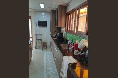 Casa à venda com 300m², 4 quartos e 5 vagasCOZINHA