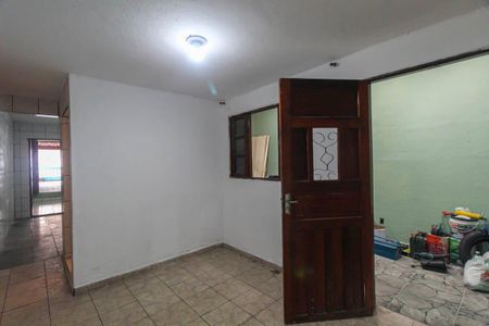 Sala de casa para alugar com 2 quartos, 110m² em Jardim Sapopemba, São Paulo