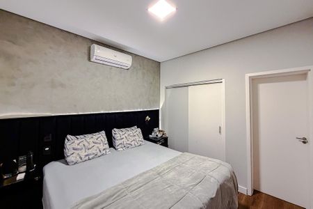 Casa à venda com 320m², 4 quartos e 2 vagas Casa à venda com 320m², 4 quartos e 2 vagasQuarto 3 - Suíte