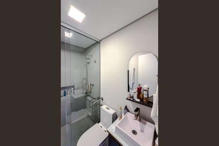 Casa à venda com 320m², 4 quartos e 2 vagas Casa à venda com 320m², 4 quartos e 2 vagasBanheiro da Suíte