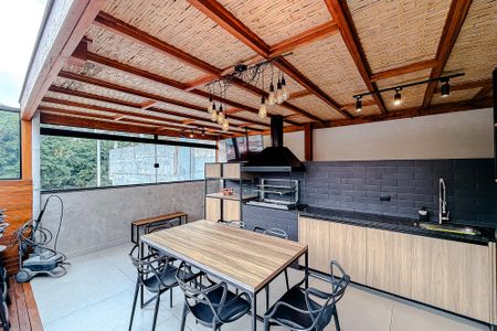 Casa à venda com 320m², 4 quartos e 2 vagas Casa à venda com 320m², 4 quartos e 2 vagasÁrea gourmet