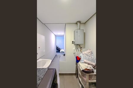 Casa à venda com 320m², 4 quartos e 2 vagas Casa à venda com 320m², 4 quartos e 2 vagasÁrea de Serviço