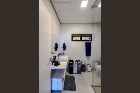 Casa à venda com 320m², 4 quartos e 2 vagas Casa à venda com 320m², 4 quartos e 2 vagasBanheiro