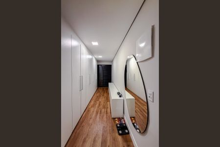 Casa à venda com 320m², 4 quartos e 2 vagas Casa à venda com 320m², 4 quartos e 2 vagasQuarto 3 - Suíte