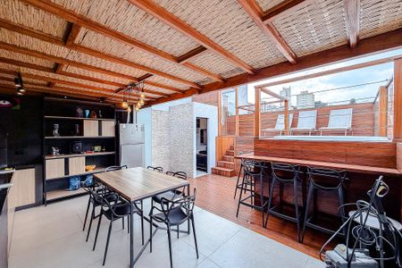 Casa à venda com 320m², 4 quartos e 2 vagas Casa à venda com 320m², 4 quartos e 2 vagasÁrea gourmet