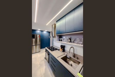 Casa à venda com 320m², 4 quartos e 2 vagas Casa à venda com 320m², 4 quartos e 2 vagasCozinha