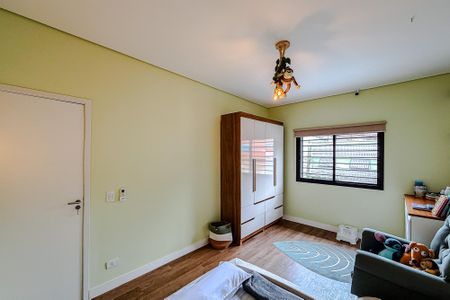 Casa à venda com 320m², 4 quartos e 2 vagas Casa à venda com 320m², 4 quartos e 2 vagasQuarto 2