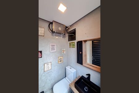 Casa à venda com 320m², 4 quartos e 2 vagas Casa à venda com 320m², 4 quartos e 2 vagasLavabo 2