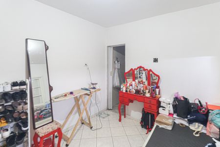 Casa à venda com 169m², 4 quartos e 2 vagasSuíte