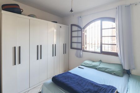 Casa à venda com 169m², 4 quartos e 2 vagasQuarto 3