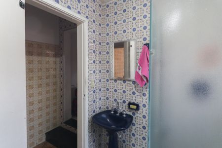 Casa à venda com 169m², 4 quartos e 2 vagasBanheiro 2