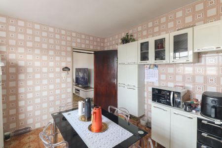 Casa à venda com 169m², 4 quartos e 2 vagasCozinha