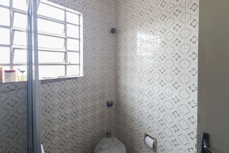 Casa à venda com 169m², 4 quartos e 2 vagasBanheiro