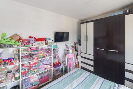 Casa à venda com 169m², 4 quartos e 2 vagasQuarto 1