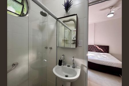 Apartamento para alugar com 45m², 2 quartos e sem vagaSuite - banheiro