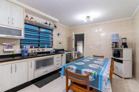 Casa para alugar com 130m², 3 quartos e 2 vagasCozinha