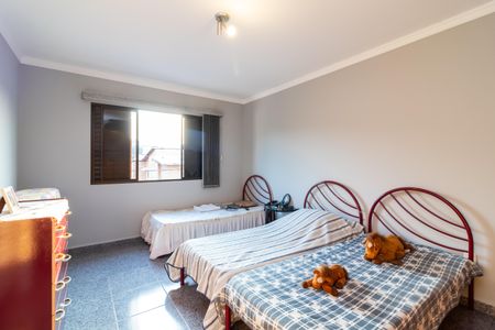 Casa para alugar com 130m², 3 quartos e 2 vagasQuarto 3