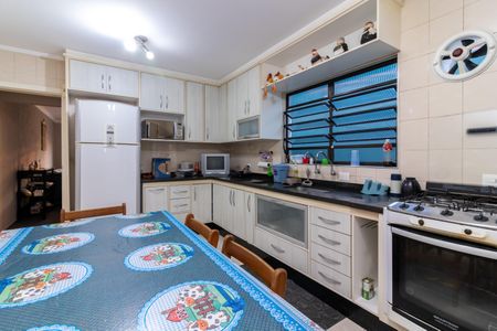 Casa para alugar com 130m², 3 quartos e 2 vagasCozinha