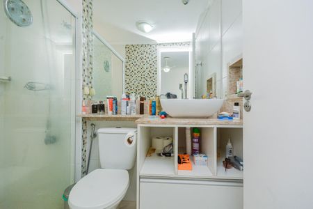 Apartamento à venda com 75m², 3 quartos e 1 vagaBanheiro da Suíte