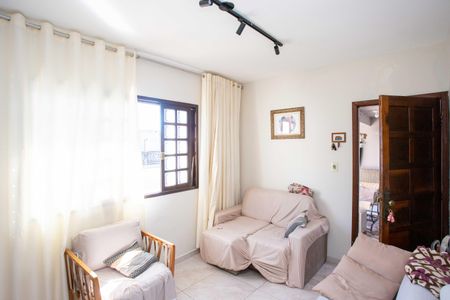 Sala de casa à venda com 3 quartos, 200m² em Casa Grande, Diadema