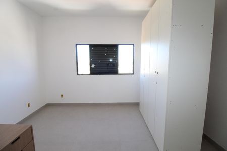 Casa de condomínio para alugar com 265m², 3 quartos e 4 vagasSuíte 3