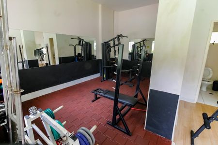 Apartamento à venda com 74m², 3 quartos e 1 vaga Apartamento à venda com 74m², 3 quartos e 1 vagaÁrea comum - Academia