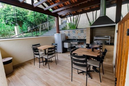 Apartamento à venda com 74m², 3 quartos e 1 vaga Apartamento à venda com 74m², 3 quartos e 1 vagaÁrea comum - Churrasqueira