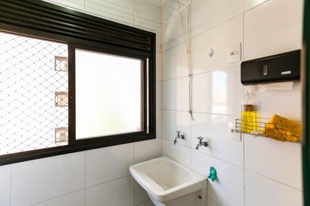 Apartamento para alugar com 55m², 2 quartos e 1 vaga Apartamento para alugar com 55m², 2 quartos e 1 vagaCozinha e Área de Serviço