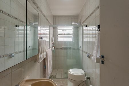 Banheiro de casa à venda com 3 quartos, 107m² em Vila Brasilina, São Paulo