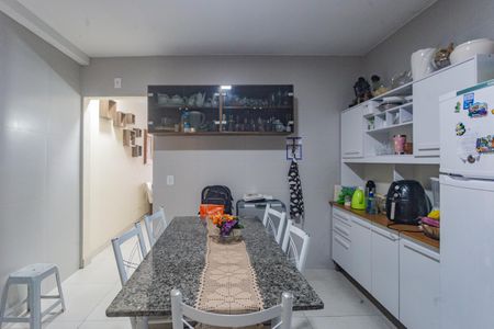 Casa à venda com 107m², 3 quartos e 2 vagasCozinha