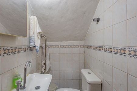 Casa à venda com 107m², 3 quartos e 2 vagasLavabo