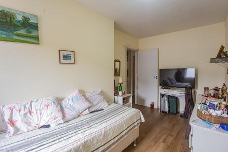Casa à venda com 107m², 3 quartos e 2 vagasSala