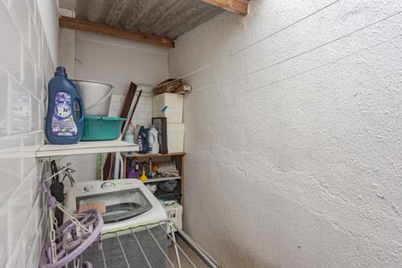 Casa à venda com 107m², 3 quartos e 2 vagasÁrea de Serviço