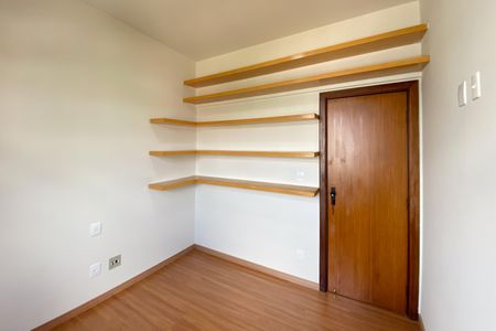Apartamento para alugar com 90m², 3 quartos e 2 vagasQuarto 2