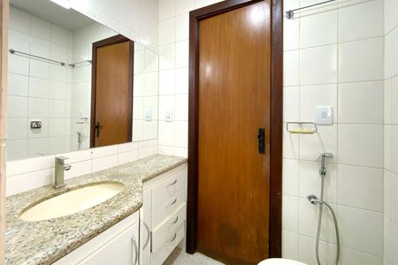 Apartamento para alugar com 90m², 3 quartos e 2 vagasBanheiro da Suíte 1